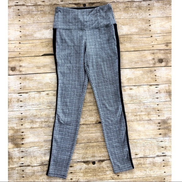 Lysse Signature Plaid Side Striped Legging - Picture 4 of 7